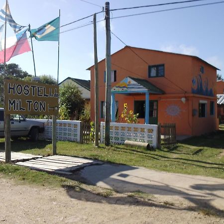 Hostel Lo De Milton Barra de Valizas Ngoại thất bức ảnh