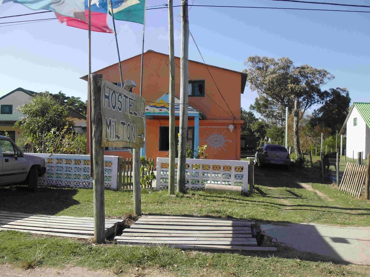 Hostel Lo De Milton Barra de Valizas Ngoại thất bức ảnh