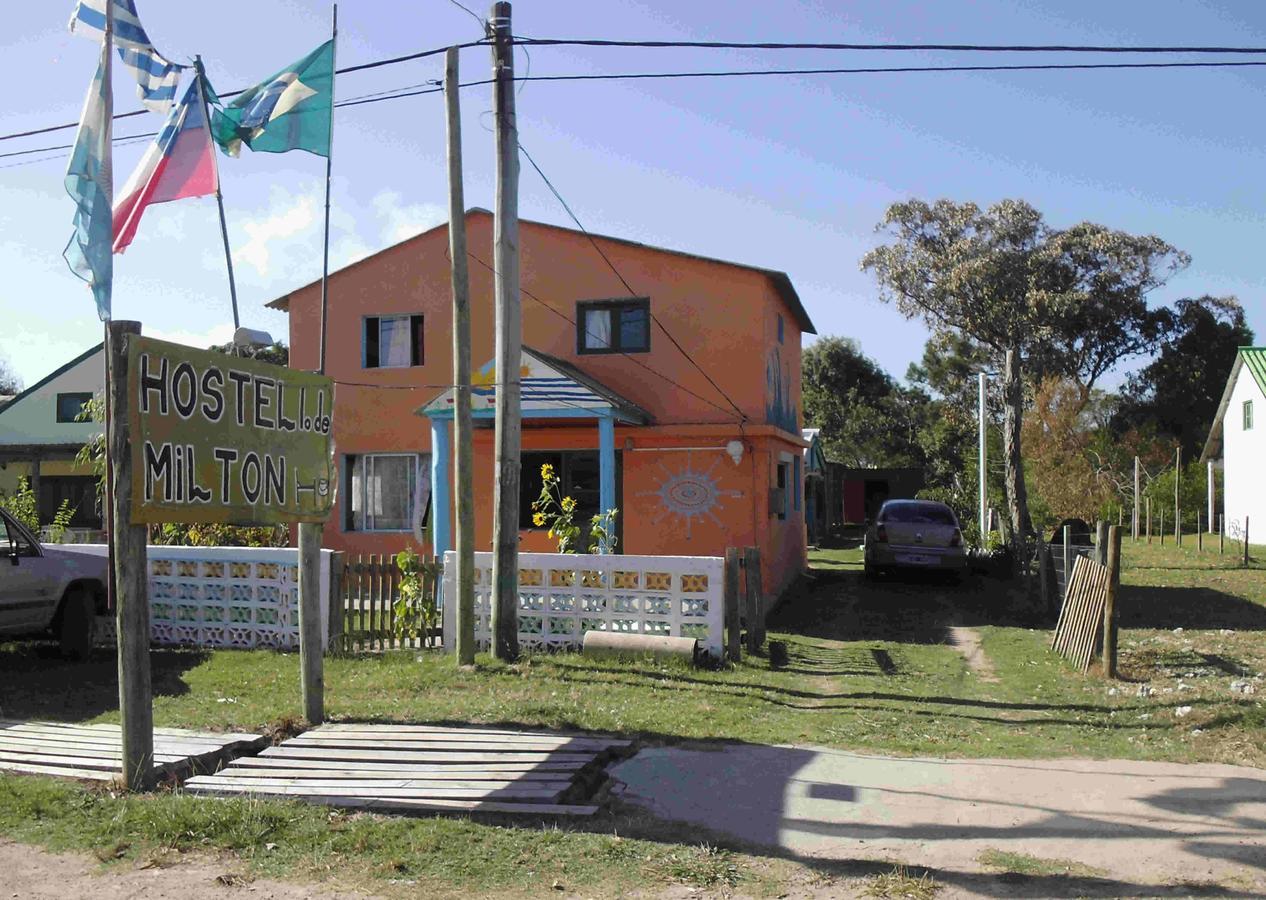 Hostel Lo De Milton Barra de Valizas Ngoại thất bức ảnh